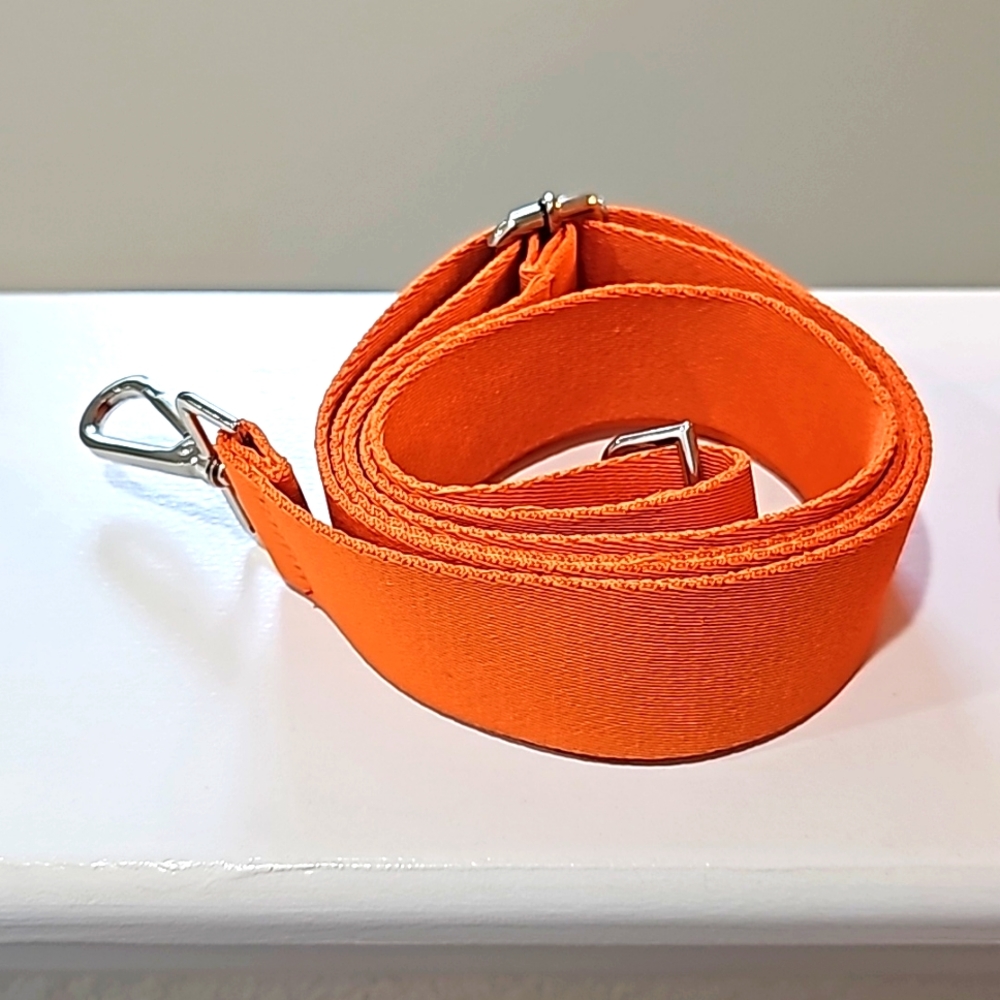 NEXY DAY SHIP!  Loungefly Disney Mickey-O-Lantern Crossbody - Picture 9 of 9